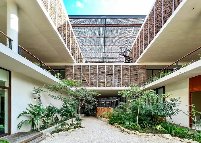 Rooftop Paradise 2br In Gated Community *