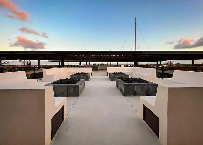 Rooftop Paradise 2br In Gated Community Apartamento