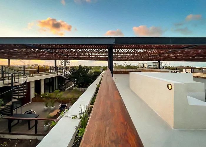 Rooftop Paradise 2br In Gated Community
