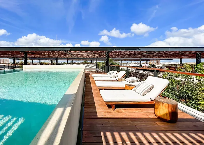 Rooftop Paradise 2br In Gated Community