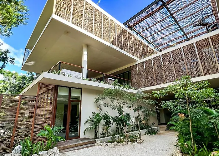 Rooftop Paradise 2br In Gated Community Apartamento
