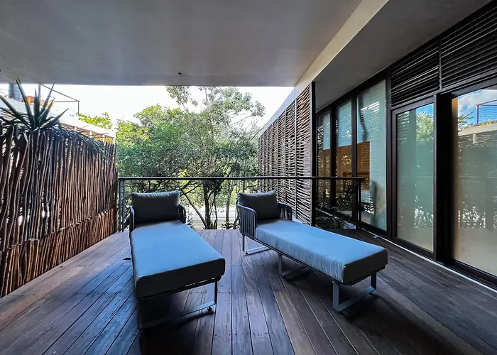 Rooftop Paradise 2br In Gated Community
