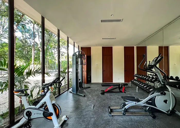 Rooftop Paradise 2br In Gated Community *