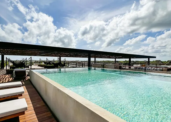 Rooftop Paradise 2br In Gated Community Tulum