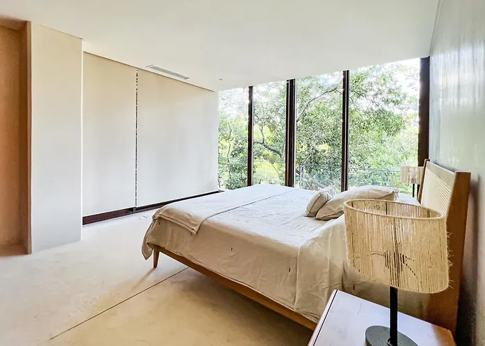 Rooftop Paradise 2br In Gated Community *