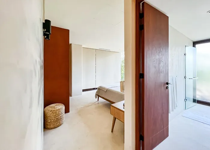 Rooftop Paradise 2br In Gated Community