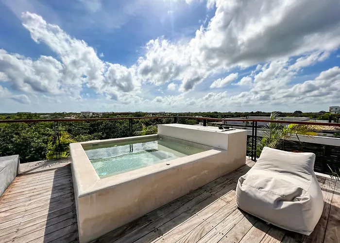 Rooftop Paradise 2br In Gated Community Apartamento