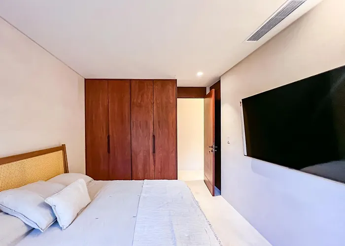 Rooftop Paradise 2br In Gated Community *